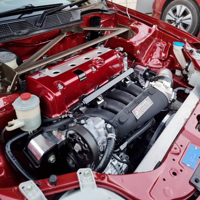 K24A i-VTEC engine in the 2nd Gen DOMANI engine room.