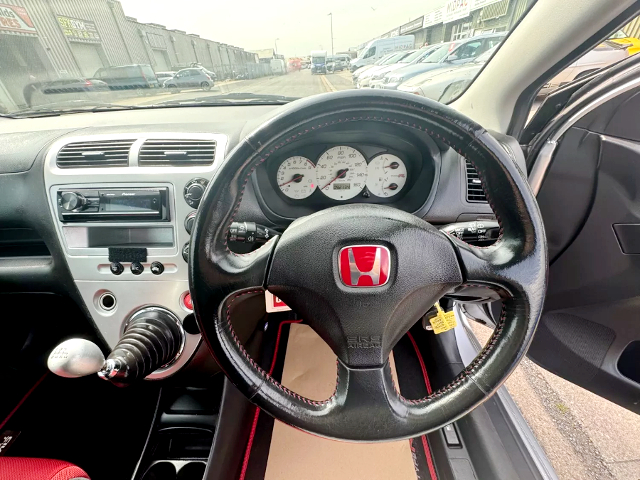 Steering and Speed cluster of EP3 HONDA CIVIC TYPE-R with LPG conversion.