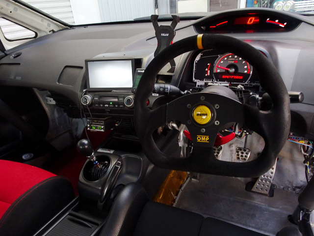 Dashboard of FD2 CIVIC TYPE-R.