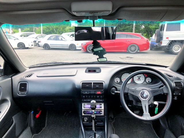 Interior of Slammed static DB8 INTEGRA 4-DOOR SiR-G.