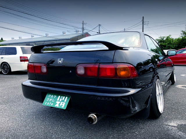 Rear exterior of Slammed static DB8 INTEGRA 4-DOOR SiR-G.