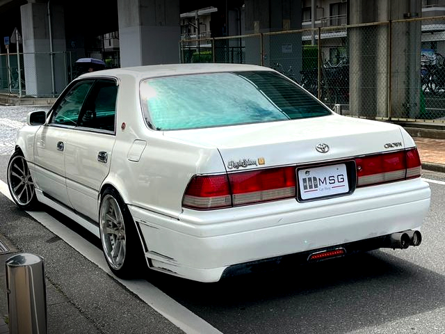 Rear exterior of JZS155 CROWN.