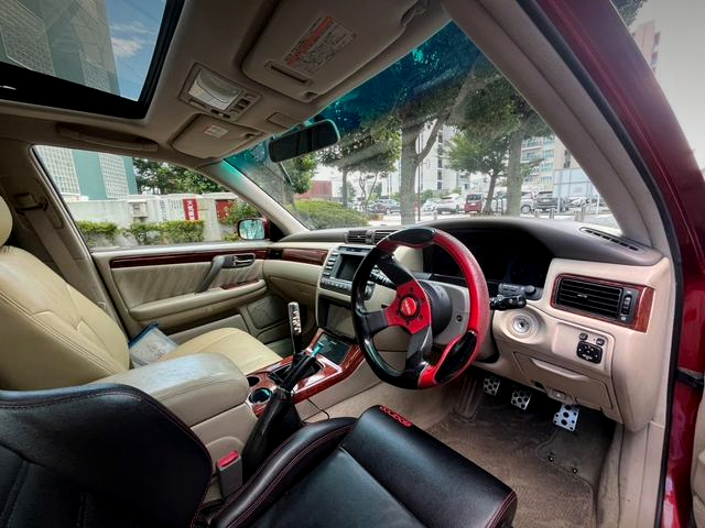 Interior Dashboard of JZS171W CROWN ESTATE ATHLETE-V.