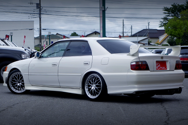 Rear exterior of JZX100 CHASER TOURER-S with 2JZ twin turbo and 5MT.