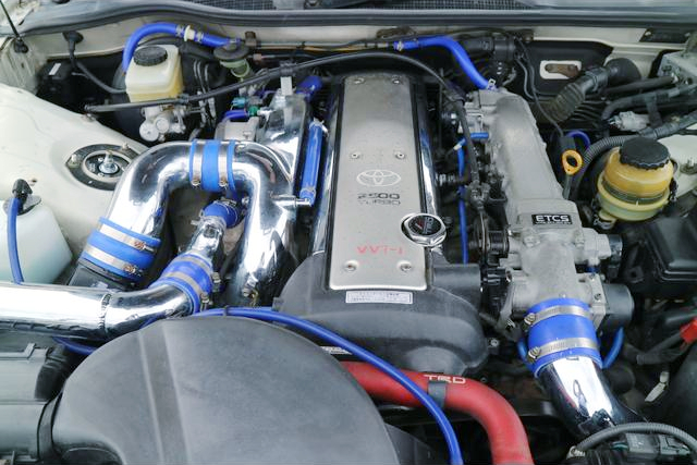 VVT-i 1JZ-GTE engine with HKS GT2835 turbine kit.