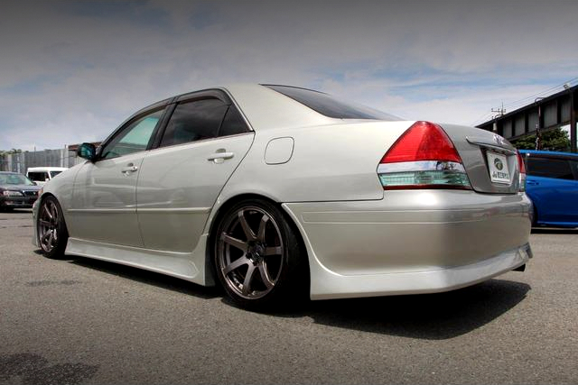 Rear exterior of JZX110 MARK 2 GRANDE iR-V.