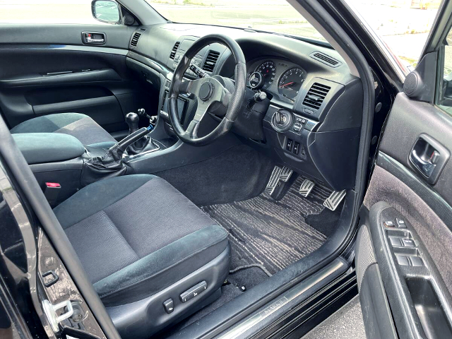 Interior of JZX110W MARK 2 2.5IR-V FORTUNA YAMAHA POWER.