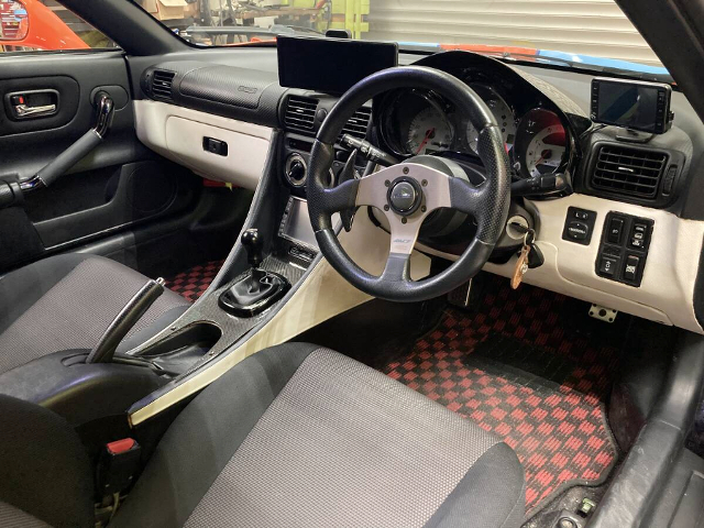 Interior of WIDEBODY ZZW30 MR-S S-EDITION.