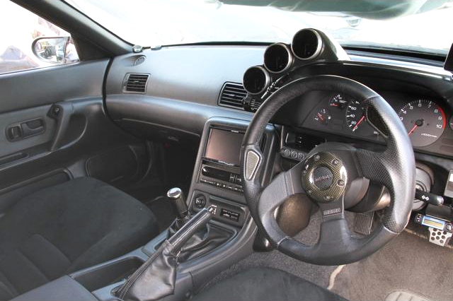 Dashboard of R32 SKYLINE GT-R V-SPEC 2.