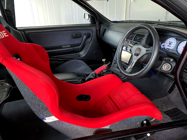 Interior of R34 faced R33 SKYLINE GT-R.