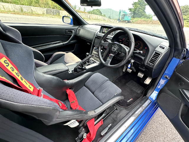 Interior of R34 SKYLINE GT-R.