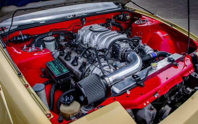 VVT-i 1UZ-FE 4000cc V8 engine.