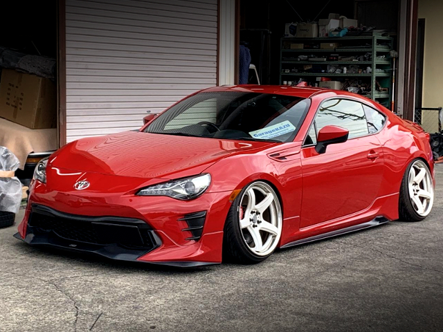 Front exterior of STATIC ZN6 TOYOTA 86GT.