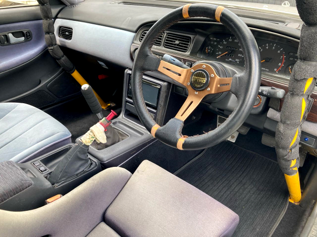 Dashboard of 6th Gen NISSAN LAUREL.