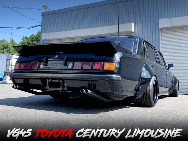 JDB WORKS flares wide-bodied VG45 TOYOTA CENTURY LIMOUSINE.