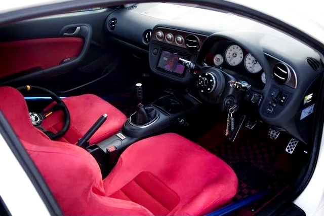 Dashboard of DC5 INTEGRA TYPE-R.