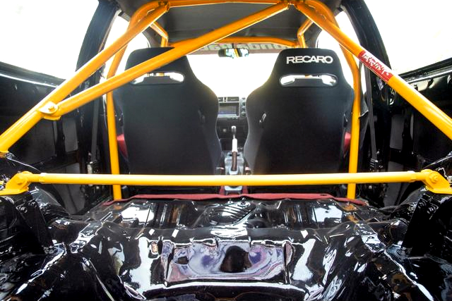 Roll cage and Two-seats.