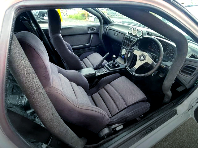 Interior of WIDEBODY FC3S SAVANNA RX-7 GT-R.