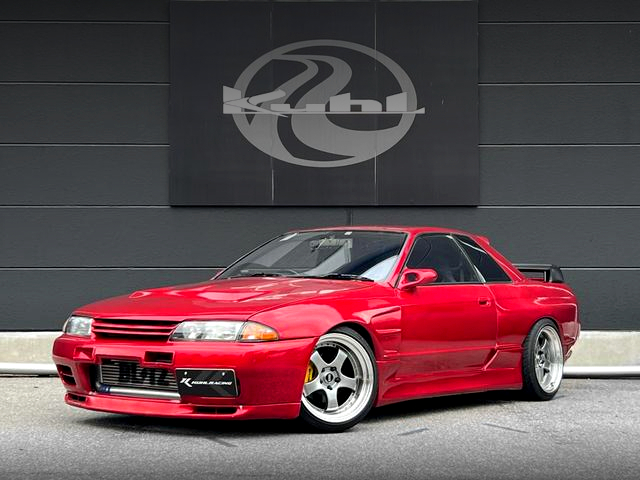 Front exterior of GT-R Faced HCR32 SKYLINE GTS-t TYPE-M.