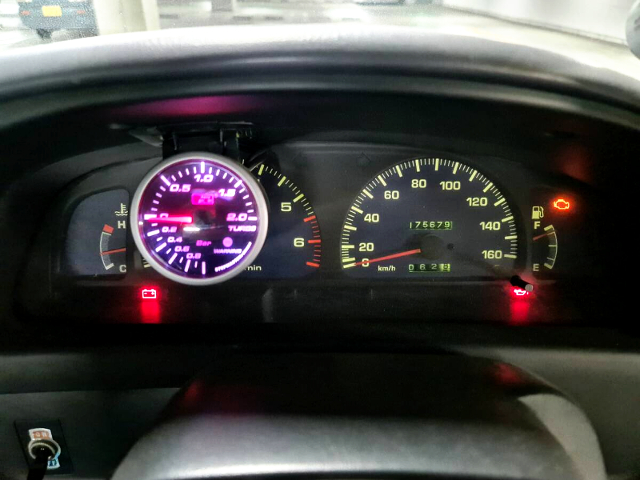 Speed cluster of RZN152H HILUX SPORTS PICKUP EXTRA CAB.