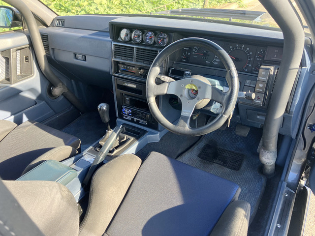 Interior of HR31 SKYLINE 2-door with RB26.