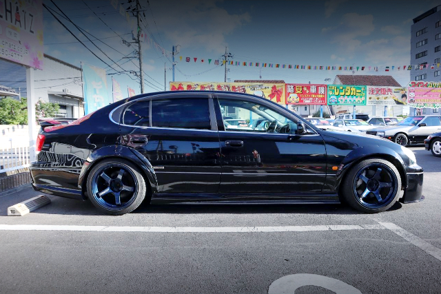 Side exterior of JZS161 ARISTO VERTEX EDITION.