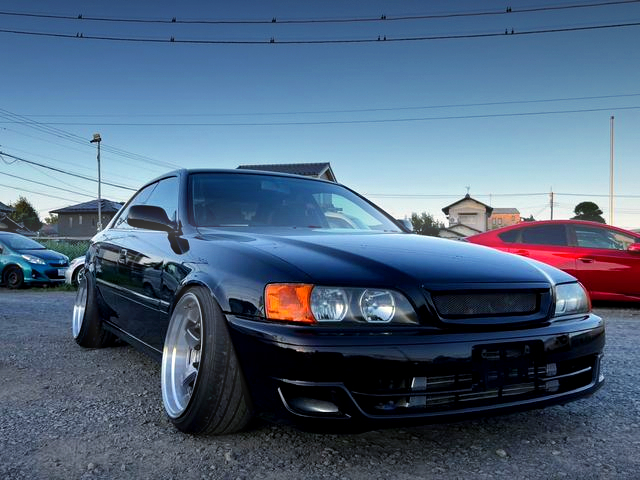 Front exterior of STATIC JZX100 CHASER TOURER-V.