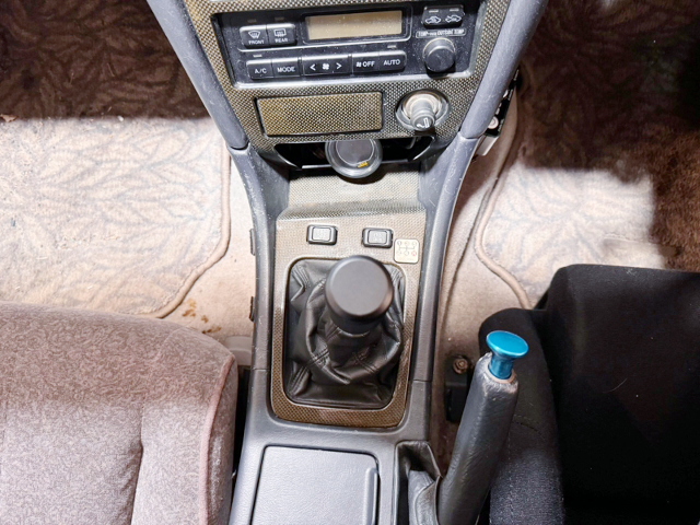 5-Speed manual shift.