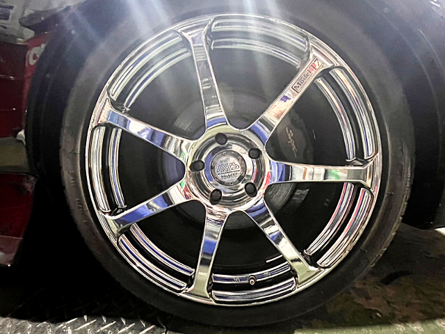 AVS MODEL T7 rim.