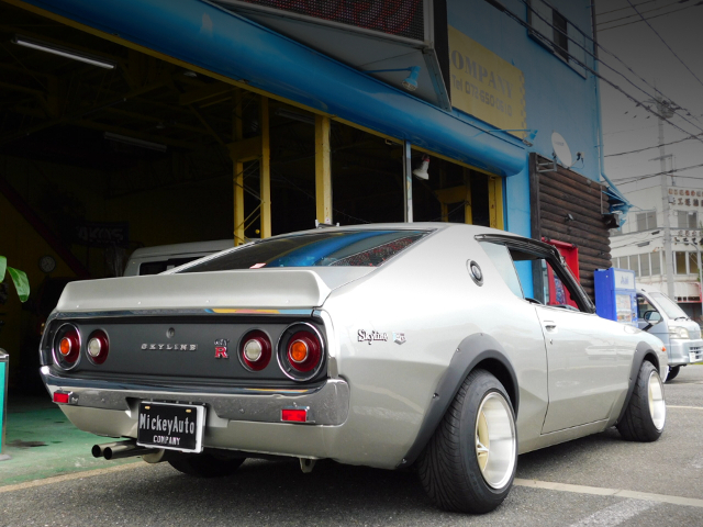 Rear exterior of KENMERI SKYLINE 2-door GT with GT-R style.