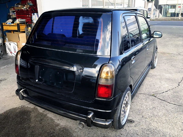 Rear exterior of L700S DAIHATSU MIRA GINO.