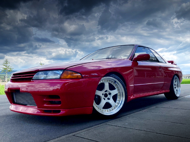 Front exterior of R32 SKYLINE GT-R.