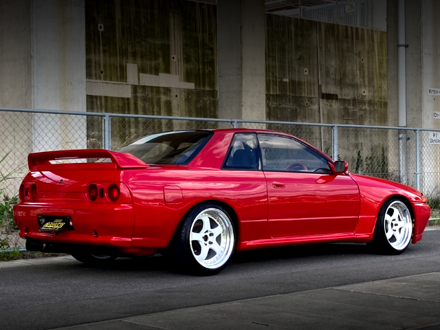 Rear exterior of R32 SKYLINE GT-R.