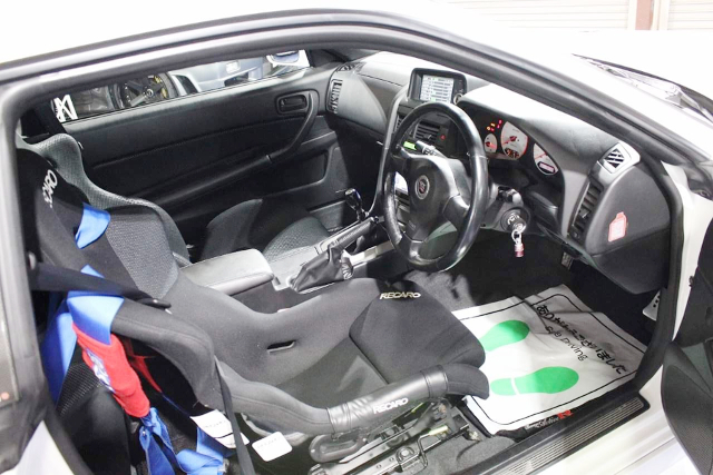 Dashboard of R34 SKYLINE GT-R V-SPEC 2.