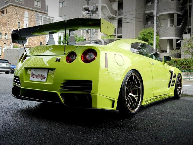 Rear exterior of R35 NISSAN GT-R.