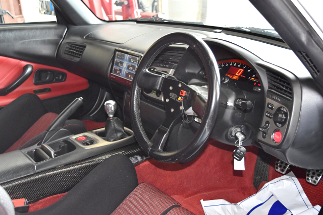 Interior of TRACY SPORTS TYPE-GT WIDEBODY S2000.