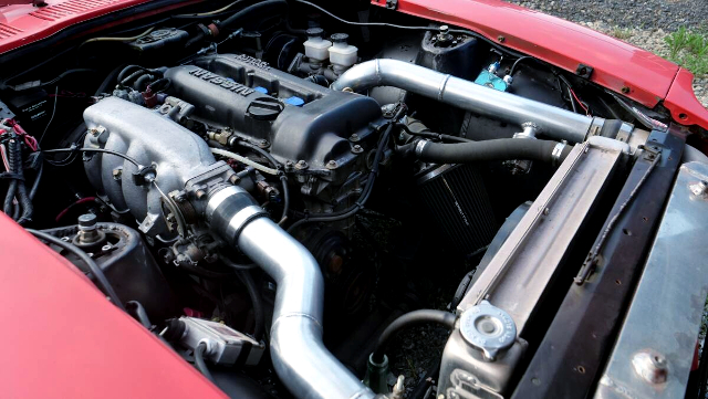 SR20DET turbo in S30 DATSUN 240Z engine room.