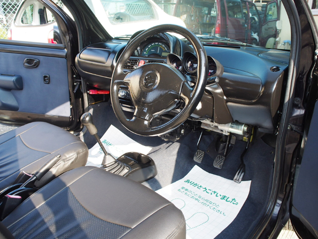 Interior of EC22S SUZUKI TWIN with K6A turbo.