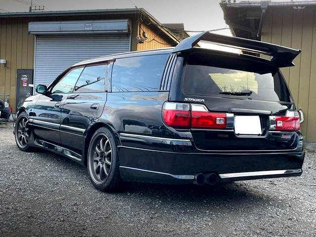 Rear exterior of WGC34 NISSAN STAGEA.