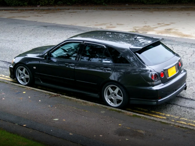 Rear exterior of TOYOTA ALTEZZA GITA with 3UZ V8 engine and 6MT.