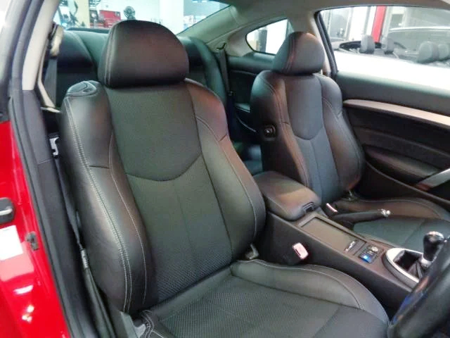 Interior seats of CKV36 SKYLINE COUPE 370GT TYPE-S.