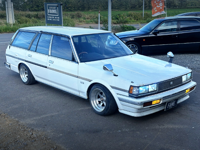 Front exterior of CRESTA faced GX70 MARK2 WAGON.