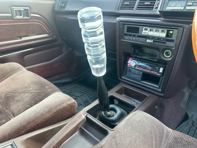 Shift knob of CRESTA faced GX70 MARK2 WAGON.