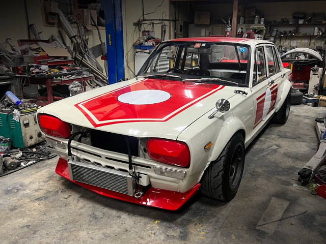 Front exterior of HAKOSUKA 4-DOOR GT-R.