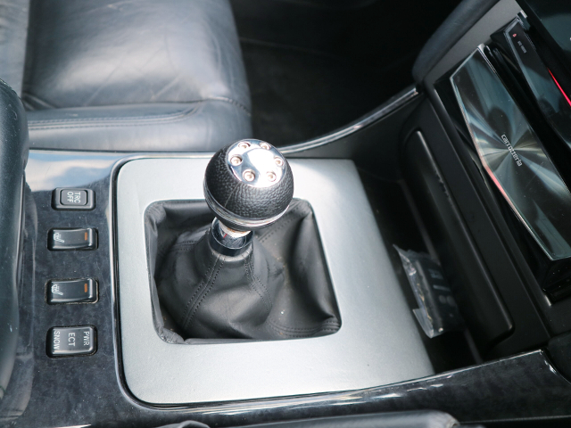 5-speed manual of JZS161 ARISTO.