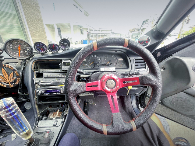 Interior of JZX90 CRESTA.