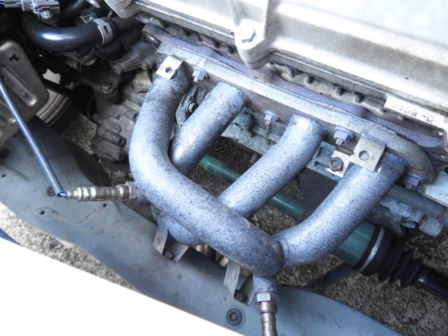 Exhaust manifold on 2ZZ-GE.