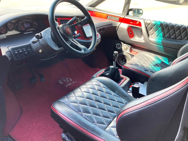 Dashboard of 1st Gen TOYOTA PREVIA.