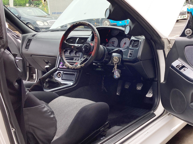 Interior of R33 SKYLINE GT-R.