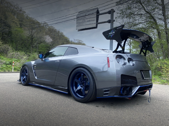 Rear exterior of TOPSECRET bodied R35 NISSAN GT-R Premium Edition.